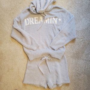 HEM and THREAD LOUNGE 2 PC SET FUZZY AND SOFT! - MEDIUM